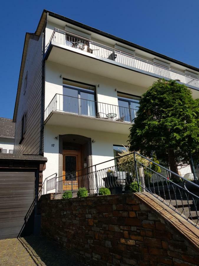 Haus Mosel Apartment Klotten Exterior photo